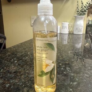 Bath & Body Works WHITE TEA & GINGER BODY SPLASH *RARE*  8 OZ.